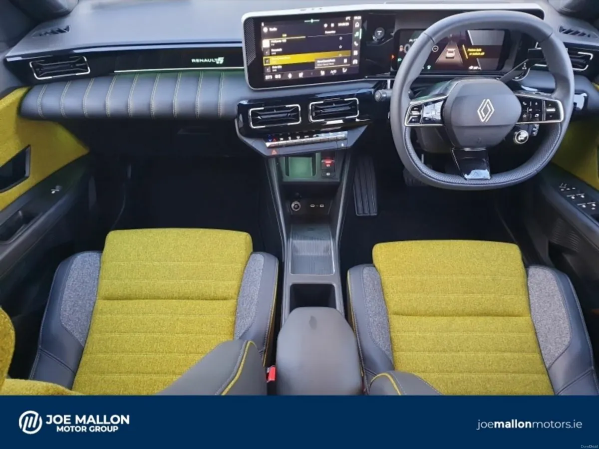 Renault 5 E-Tech EV52kw 150hp Iconic - Image 4