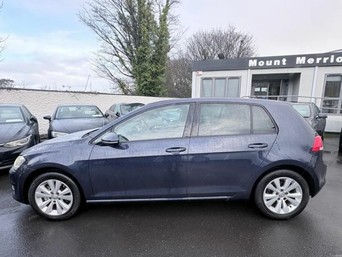 Volkswagen Golf Auto 1.2tsi/ Low Mileage/ Carplay - Image 3