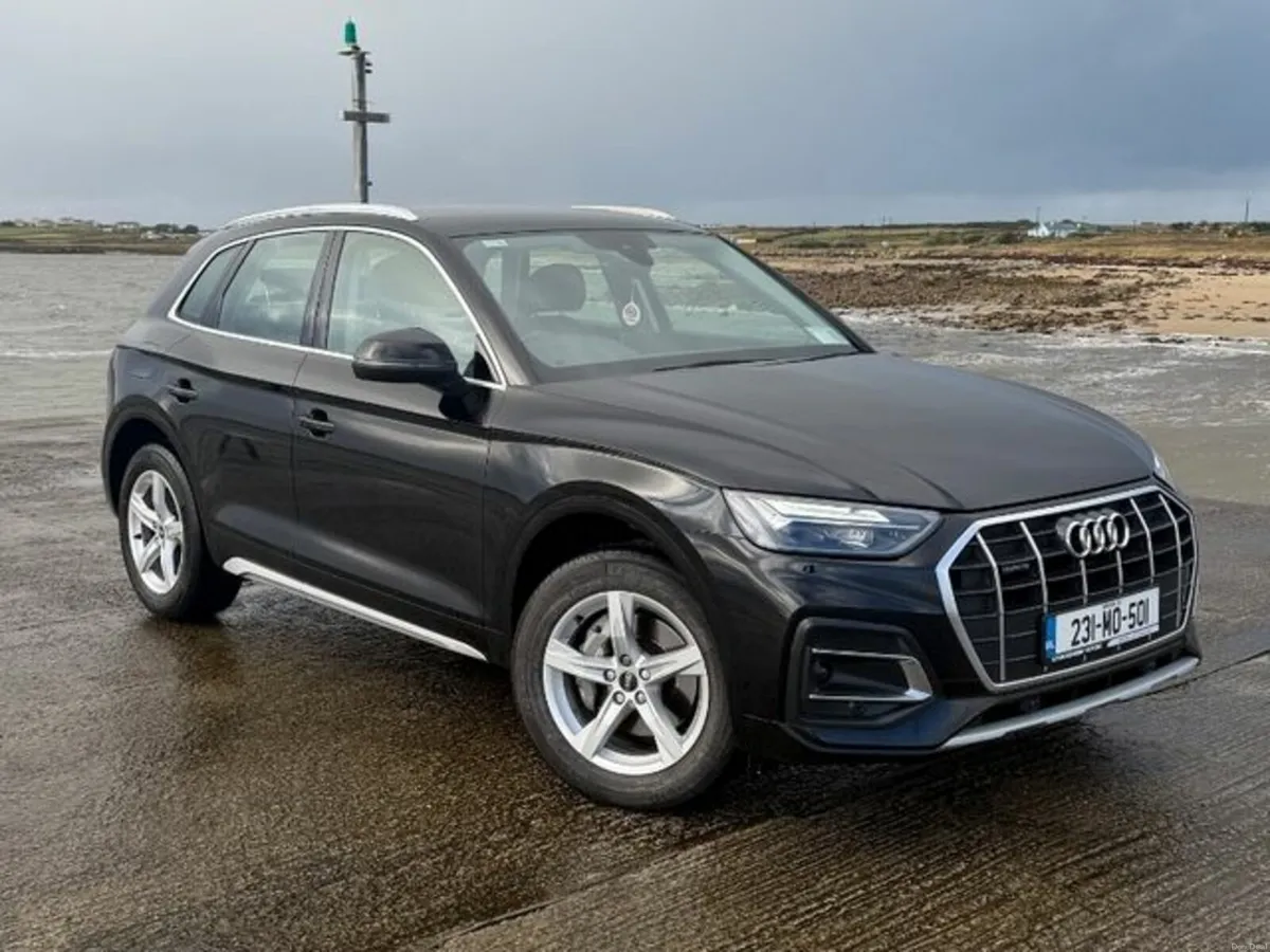 Audi Q5 40 TDI Quattro SE 4DR Auto - Image 1