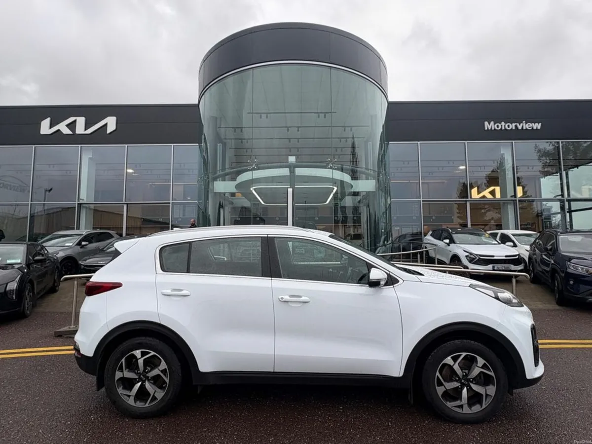 Kia Sportage Premium Spec 1.6d **1 YEAR WARRANTY** - Image 1