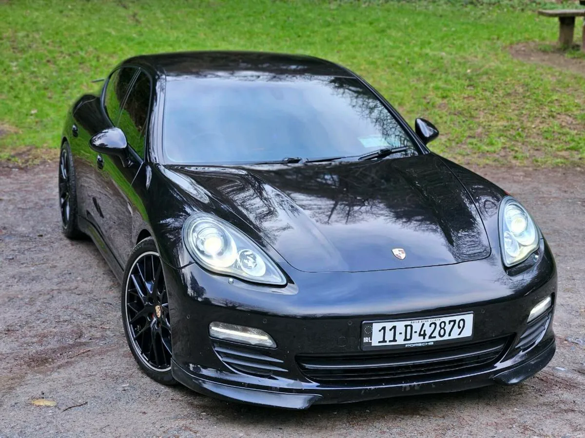 2011 Porsche Panamera 3.6 V6 Stunning - Image 3