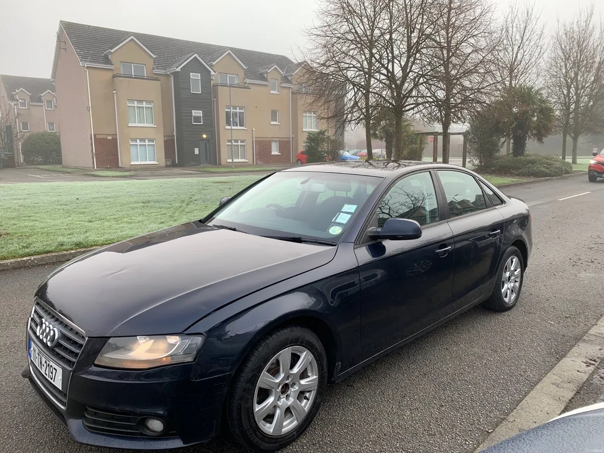 A4 AUDI 2011 for sale blue color 2 litre Diesel - Image 3