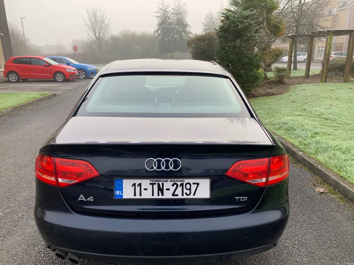 A4 AUDI 2011 for sale blue color 2 litre Diesel - Image 4