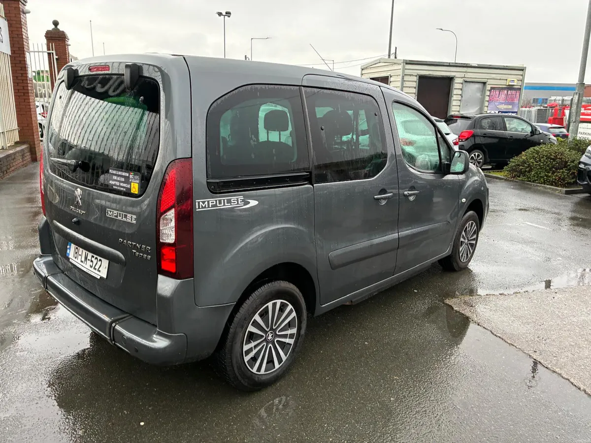 2018 Peugeot Partner Impulse DFW or upfront pass - Image 4