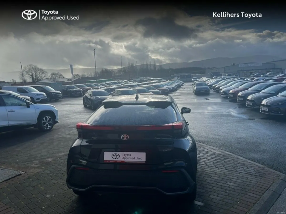 Toyota C-HR Hybrid Sport - Image 4