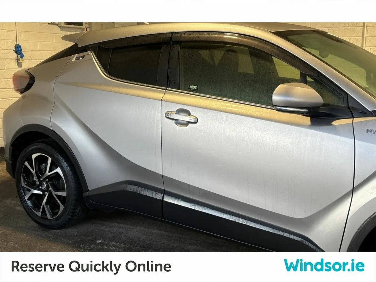 Toyota C-HR HYBRID - Image 4