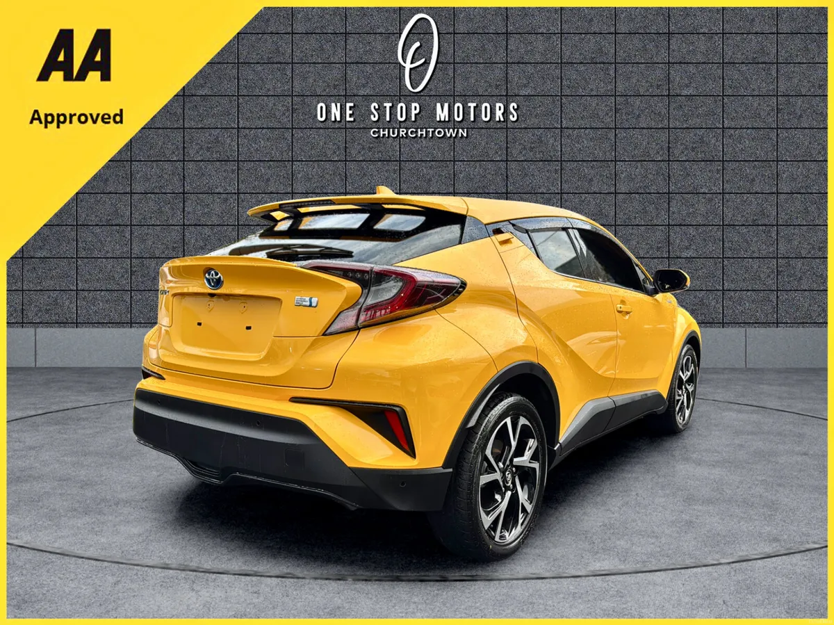 2017 Toyota C-HR *LUNA SPORT* HYBRID -HUGE SPEC - Image 3