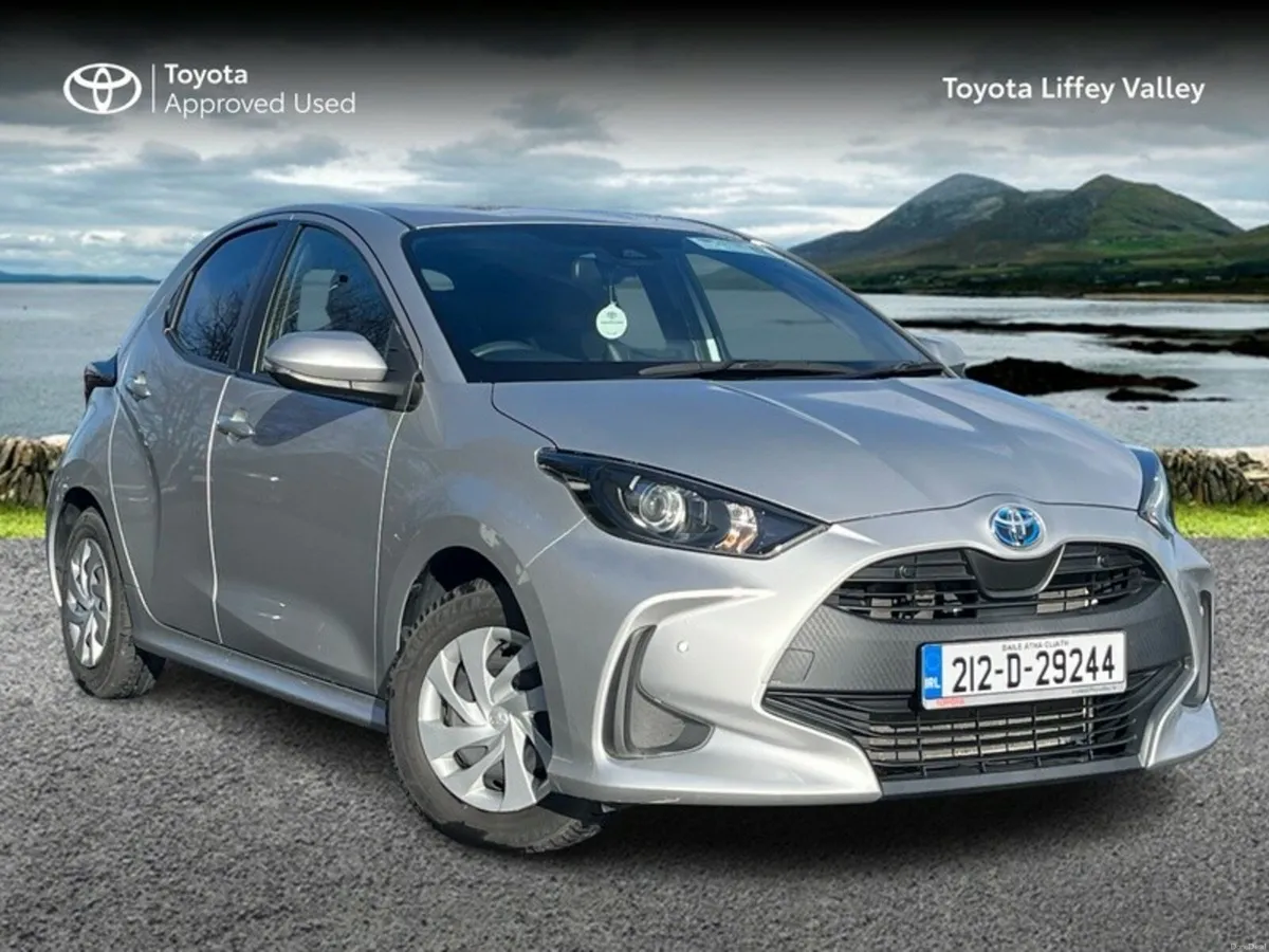 Toyota Yaris YARIS 1.5 HYBRID - Image 1