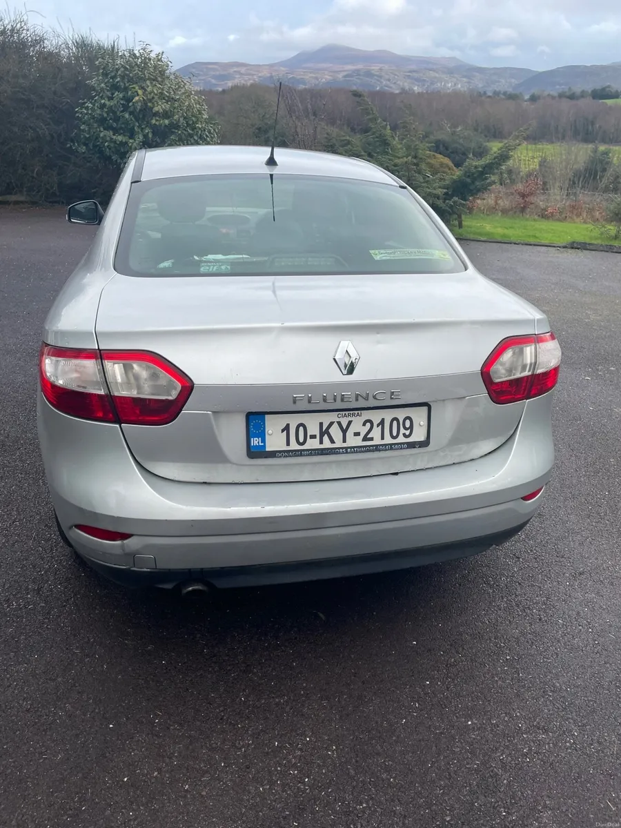 Renault Fluence 2010 - Image 2