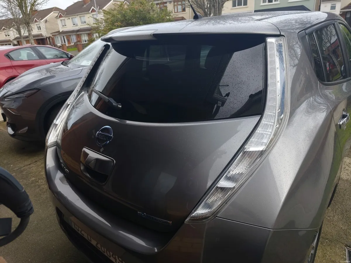 Nissan leaf - Image 4