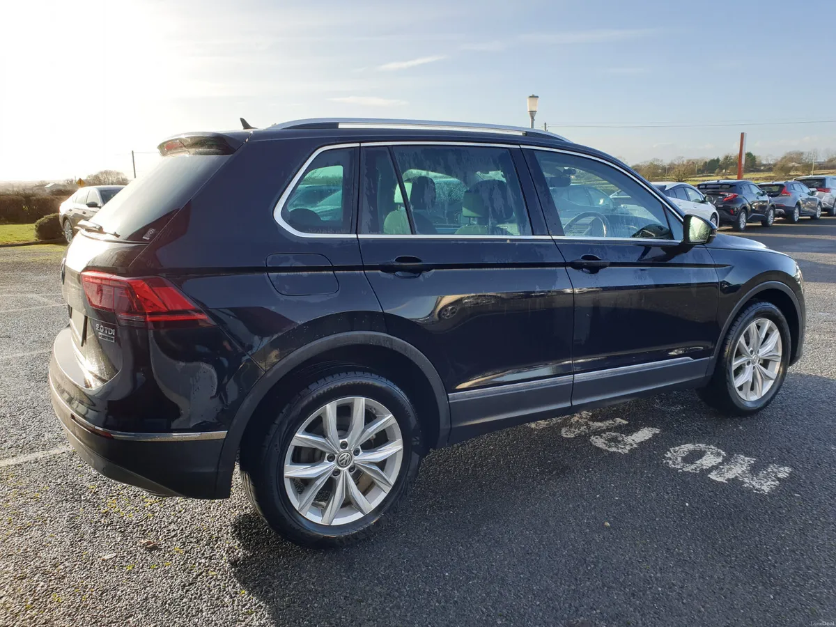 VOLKSWAGEN TIGUAN 2.0TDI HIGHLINE AUTO 4WD - Image 6