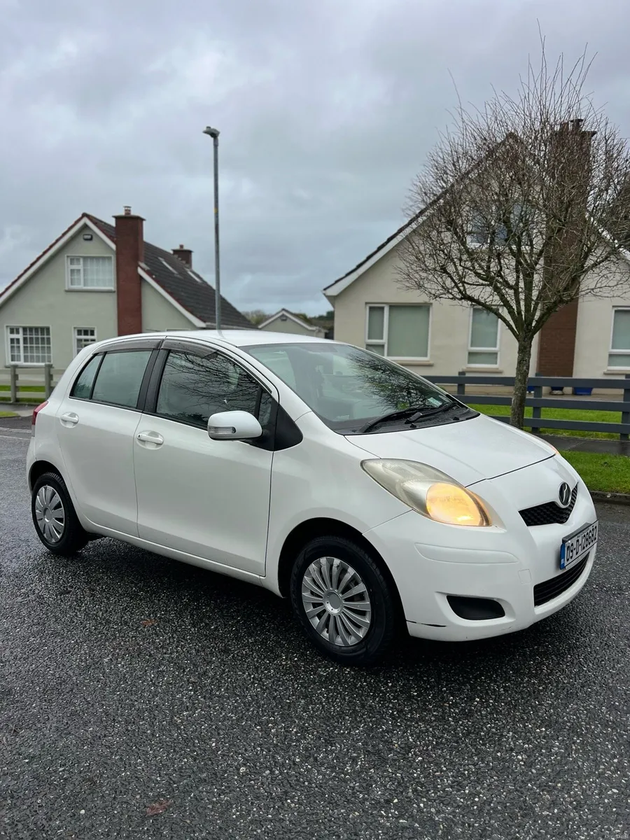 2009 TOYOTA YARIS VITZ 1.0 PETROL AUTOMATIC - Image 1