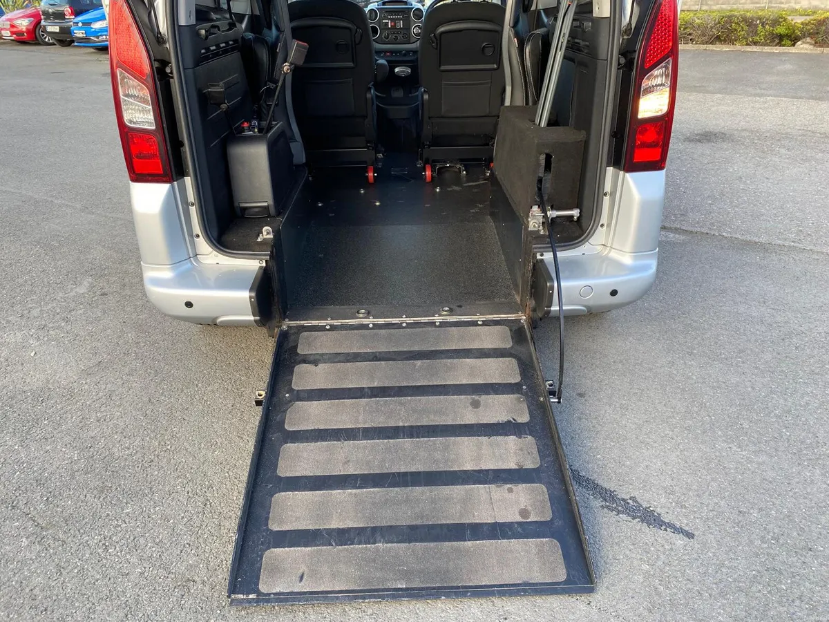 2014 Peugeot Partner Impulse DFW or upfront pass - Image 4