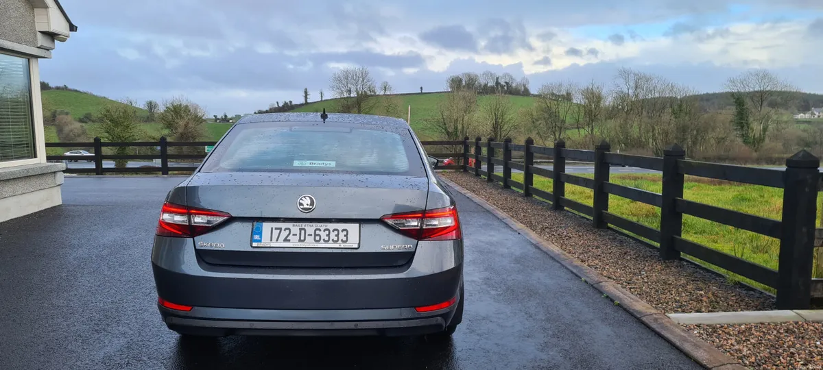 Skoda Superb 2017 - Image 3