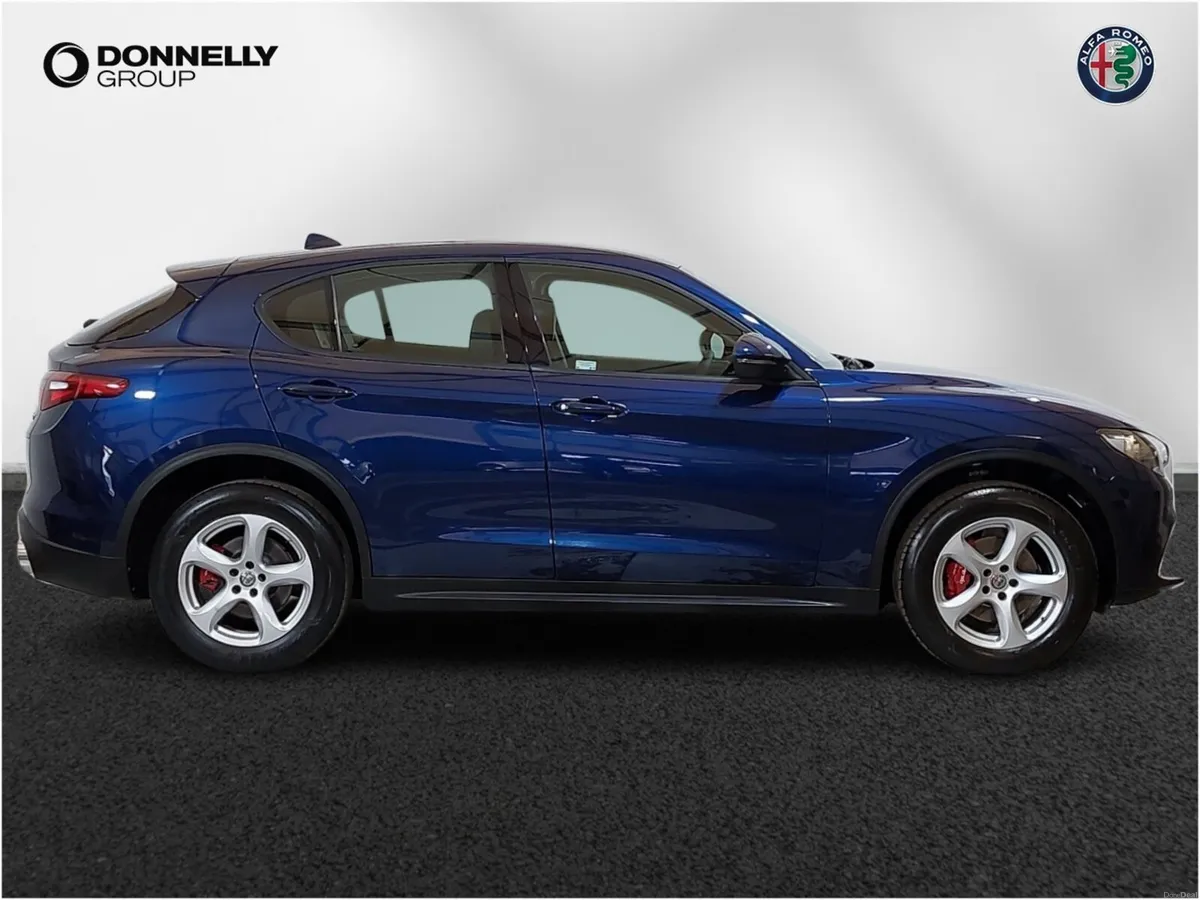 Alfa Romeo Stelvio Estate Super - Image 3