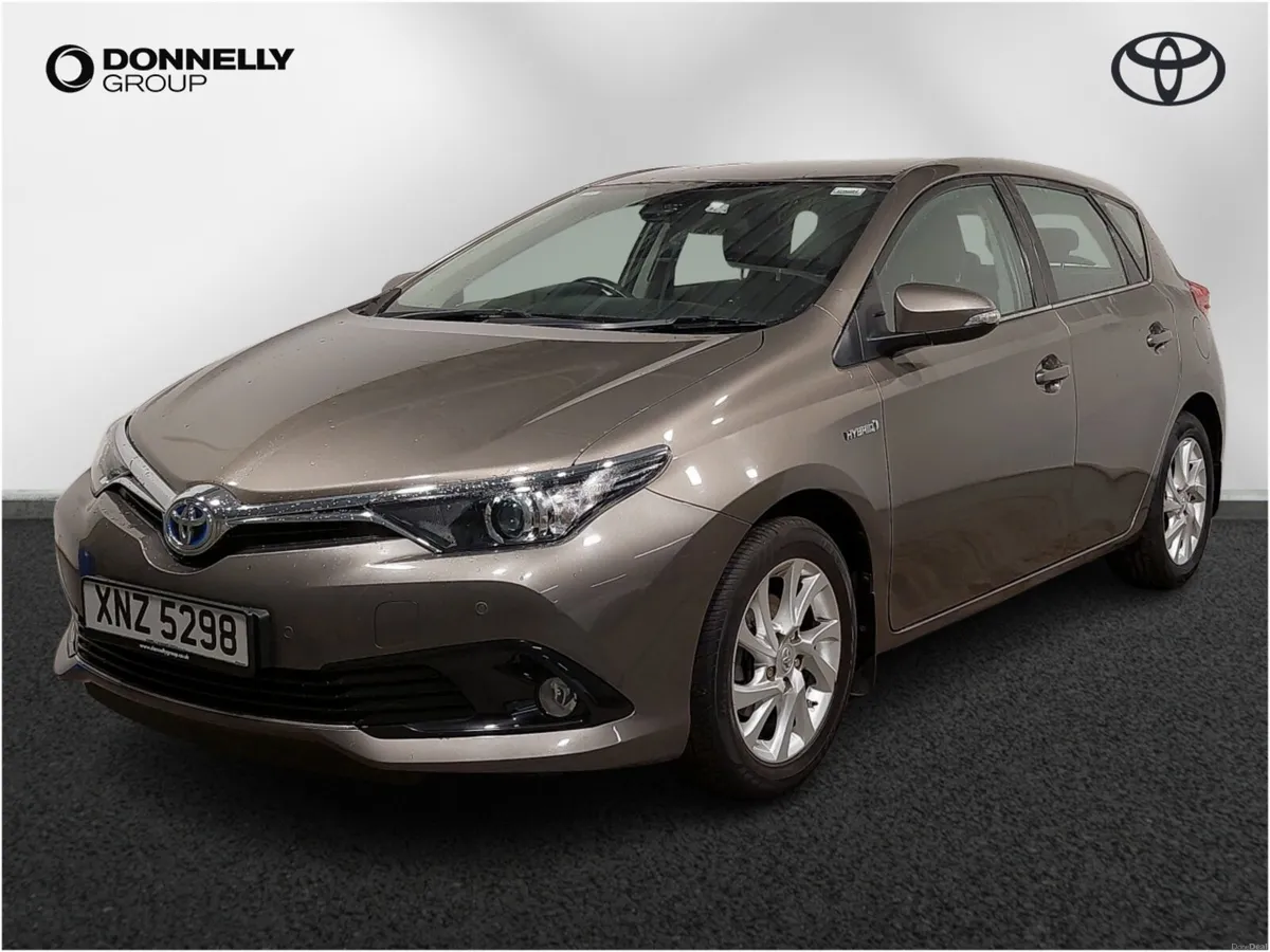 Toyota Auris Hatchback Icon Tech - Image 3