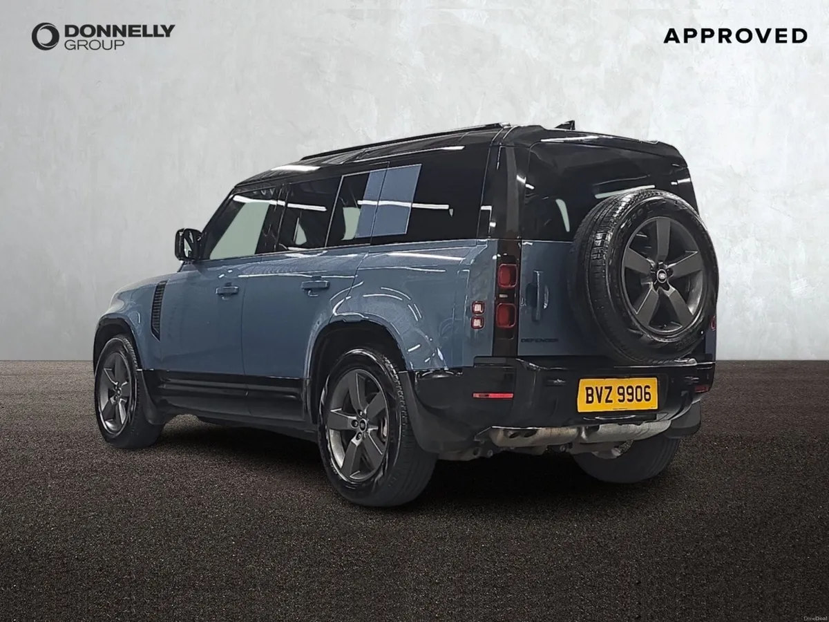 Land Rover Defender Diesel Estate X-Dynamic HSE - Image 2