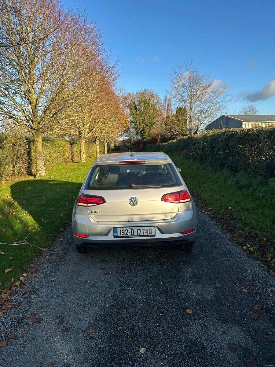 Volkswagen Golf - Image 4