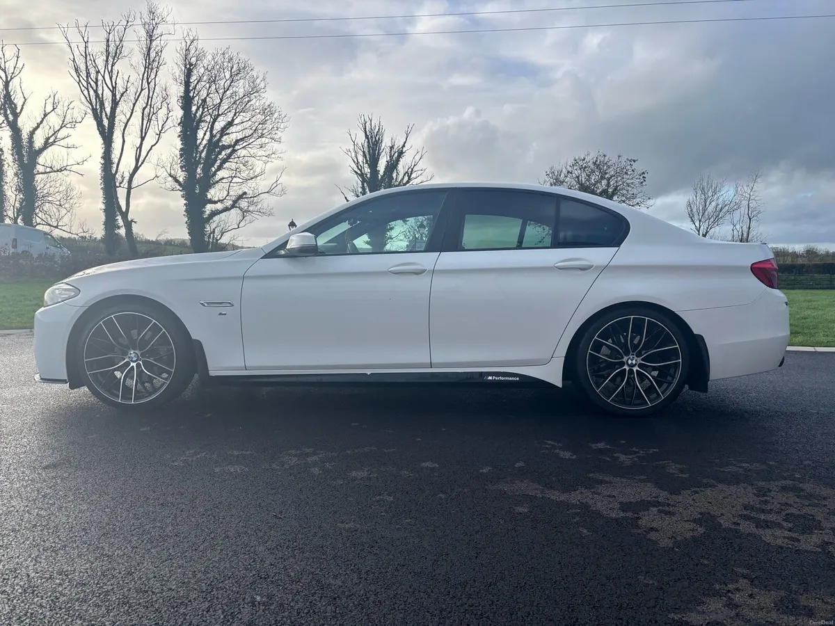 BMW 520d M-Sport 2014 - Image 2