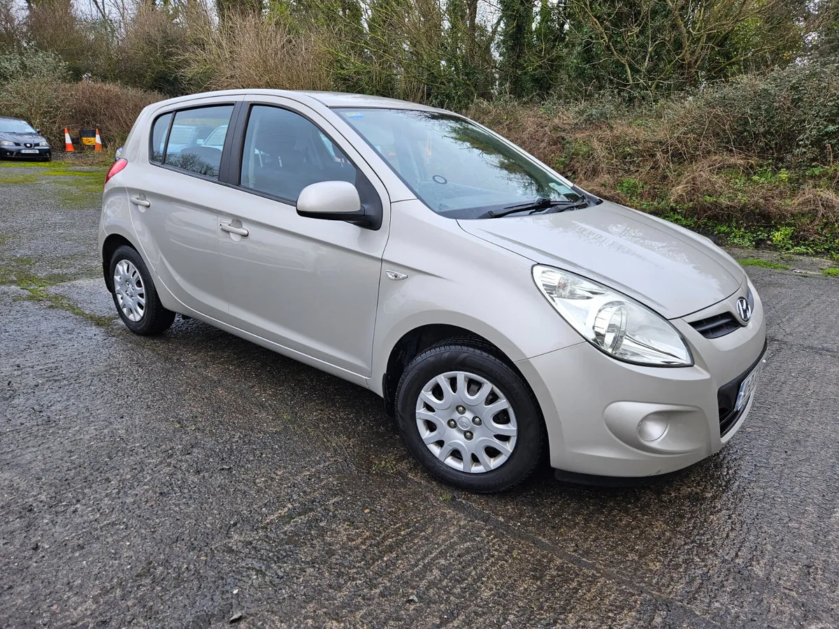 Hyundai i20 2010 1.2cc low mileage - Image 1
