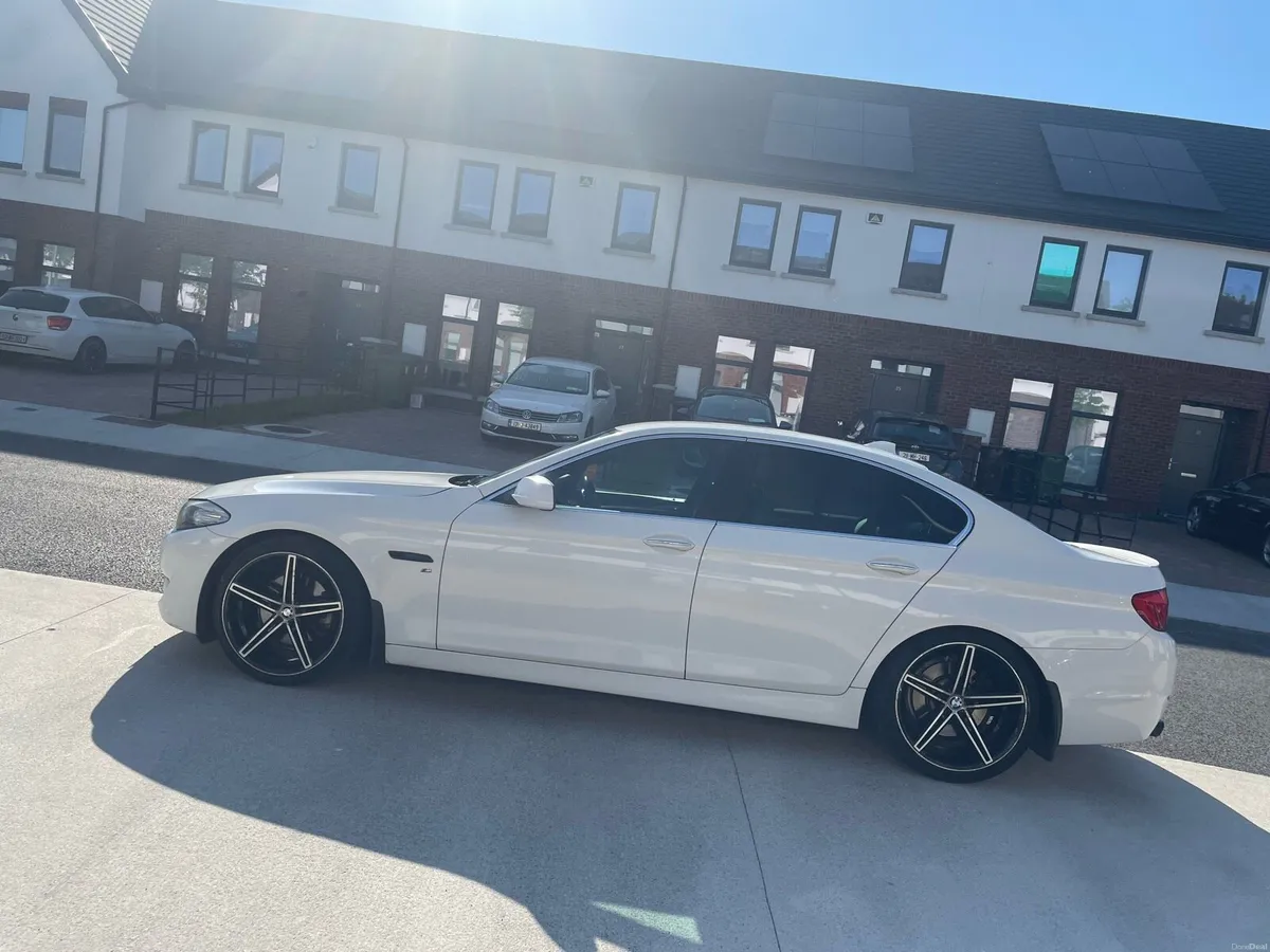 White Bmw 520d Low mileage, timing chain done 175k - Image 2