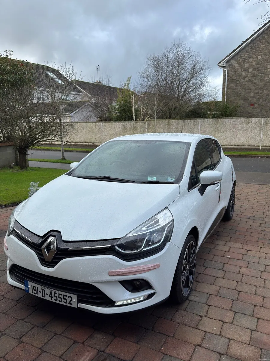 2019 Renault Clio Iconic - NCT 2027 - Image 2