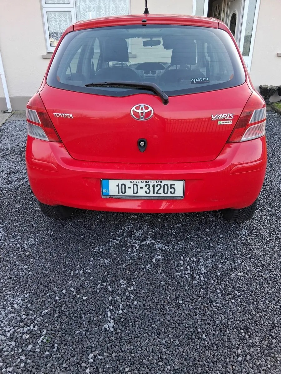 Toyota Yaris 2010 - Image 4