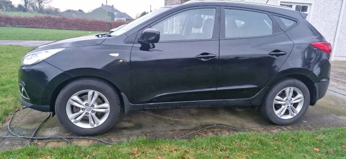 Hyundai ix35 - Image 2