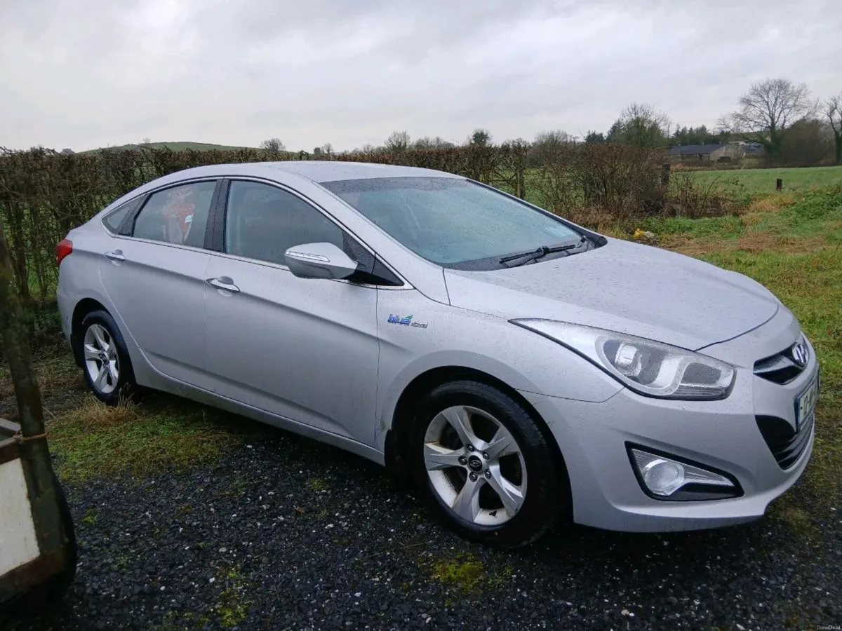 2012 Hyundai i40 - Image 2