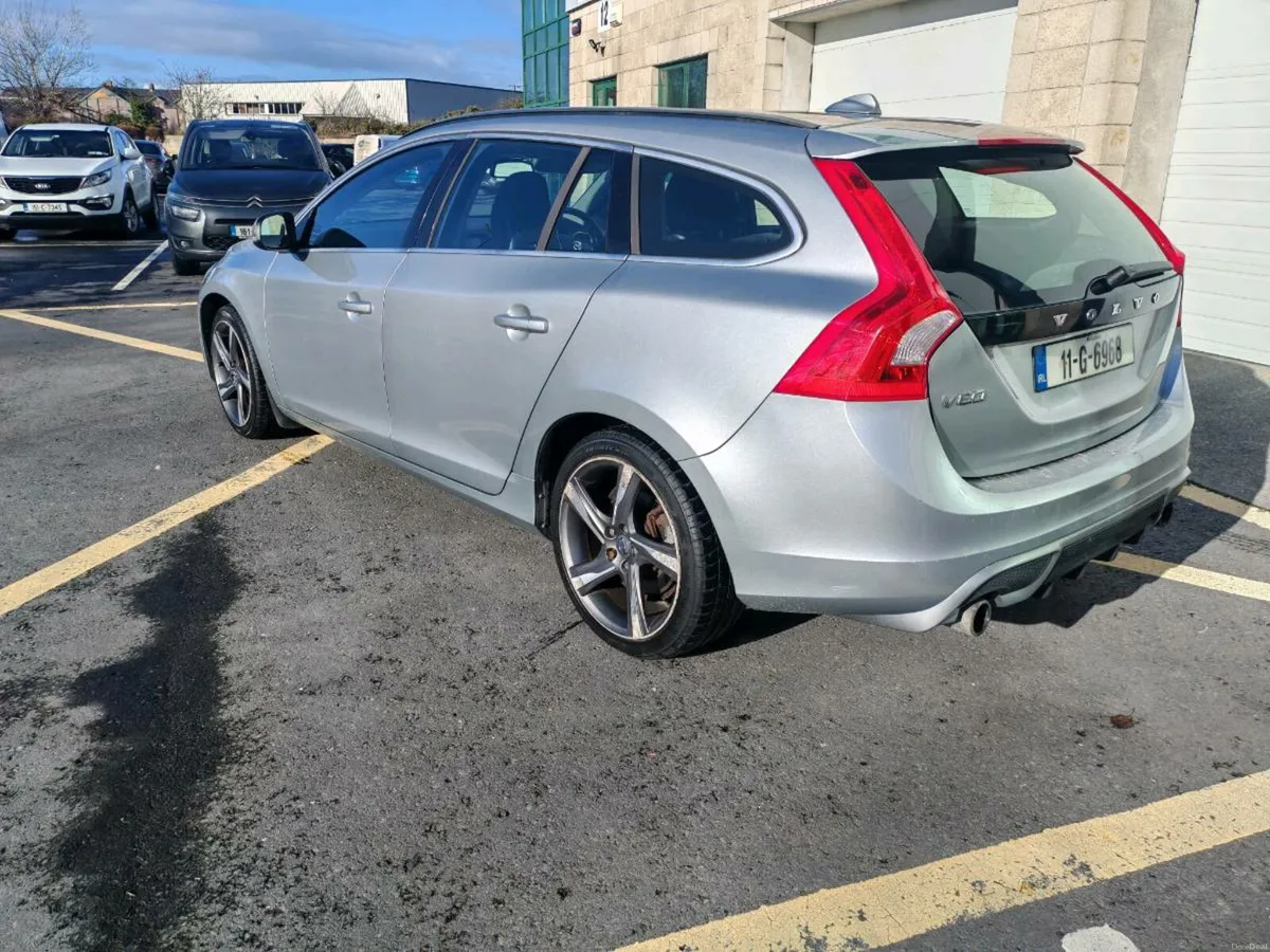 2011 Volvo v60 R design 1.6 d manual - Image 3
