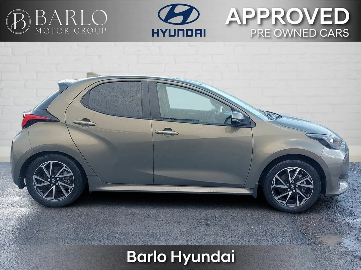 Toyota Yaris 1.5 Hybrid Luna - Image 4