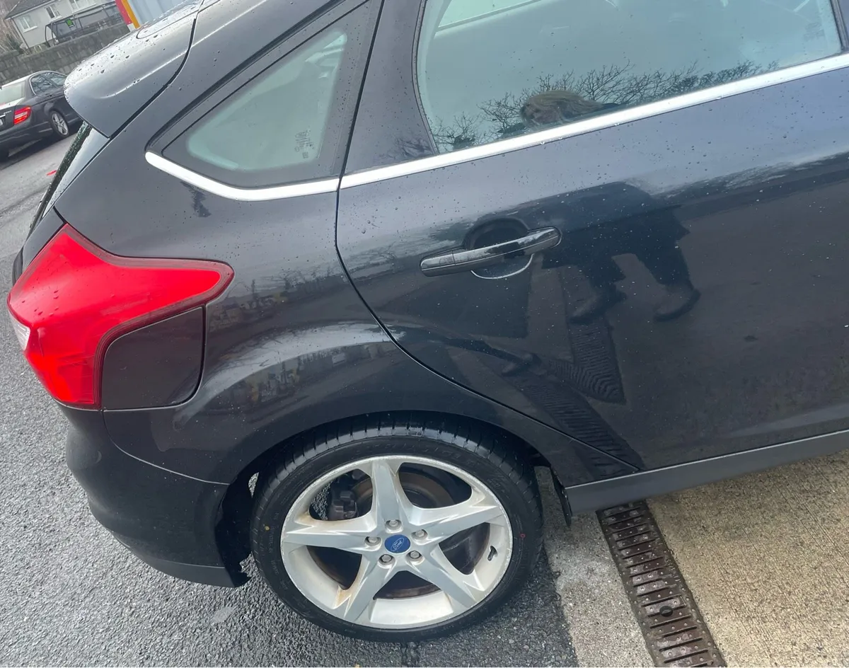 Ford Focus 1.6L lady owner nct & taxed - Image 4