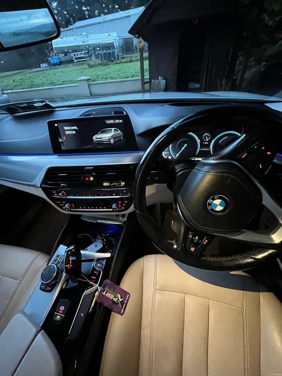 BMW 520d 2017 - Image 4
