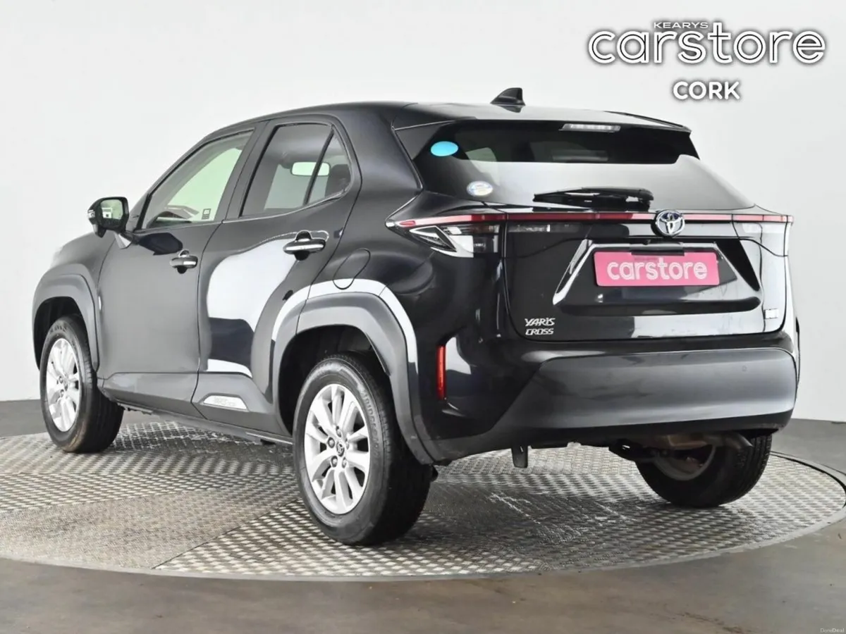Toyota Yaris Cross 1.5 Hybrid CVT - Image 4