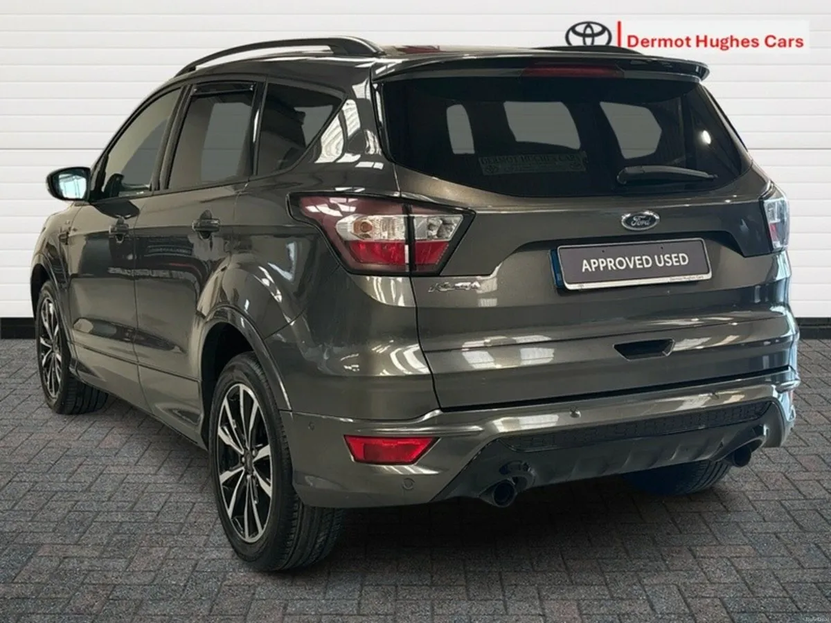 Ford Kuga 1.5 TDCI ST-LINE 120 5DR 120PS - Image 2