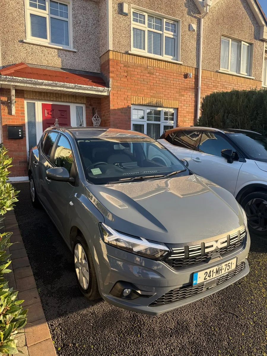 2024 Dacia Sandero Expression TCE 90 - Image 1