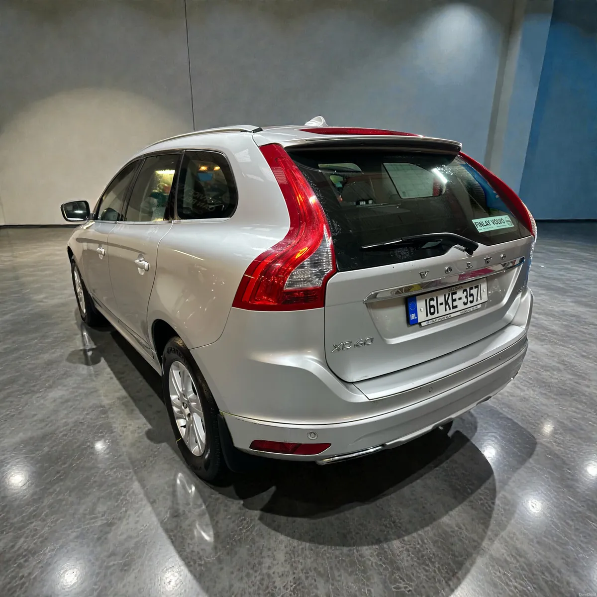 2016 Volvo XC60 D4 (190hp) Automatic  SE LUX Leath - Image 4