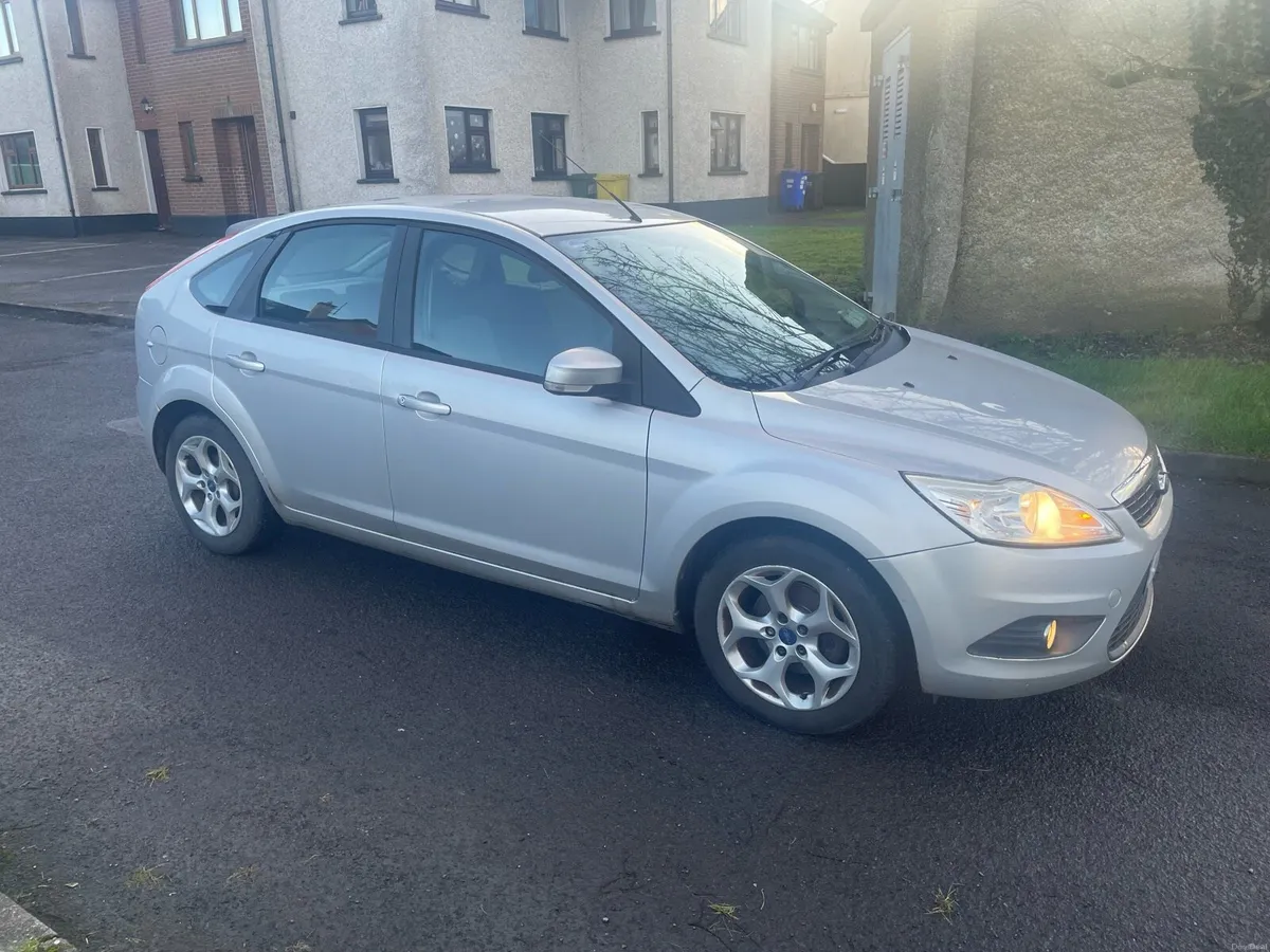 2011 ford focus NCT  08,26 tax April,26 - Image 1