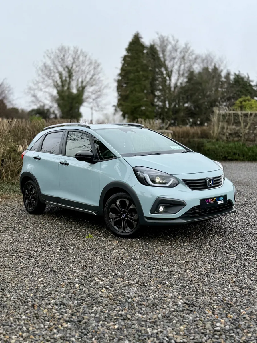 2025 Honda Jazz 1.5 Hybrid Crosstar Advance Auto - Image 3