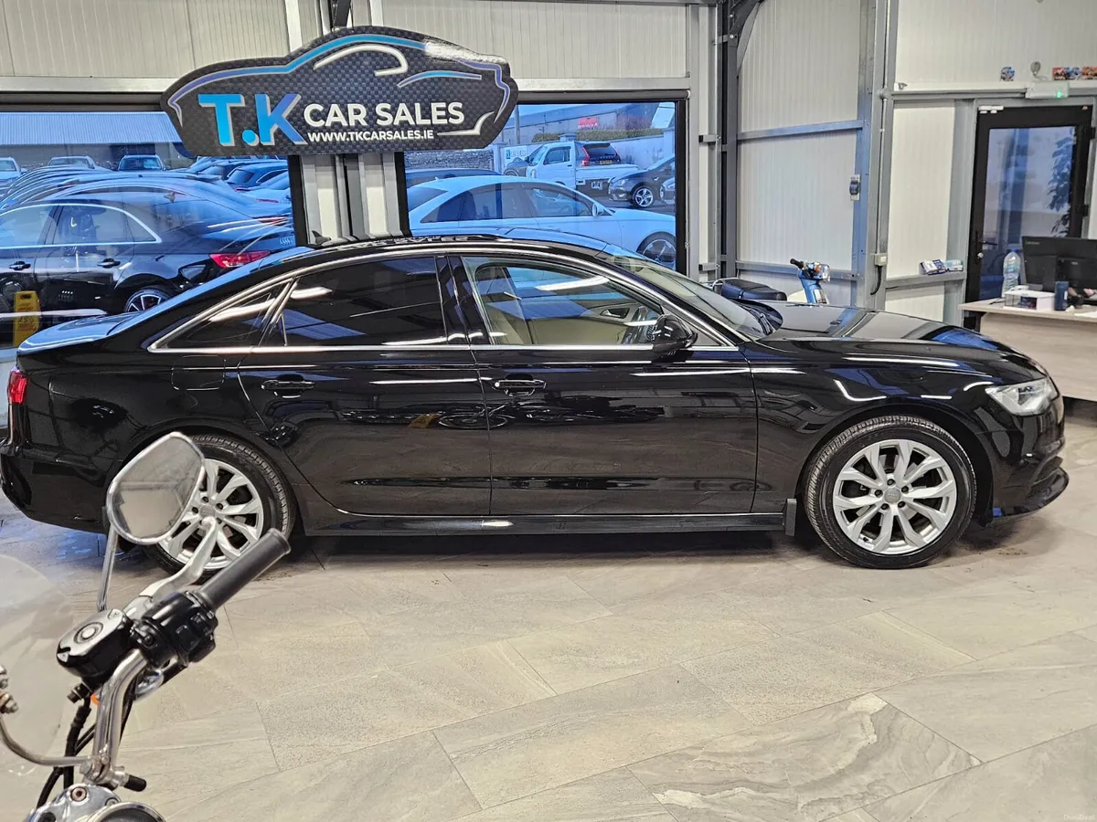 17 AUDI A6 SE AUTOMATIC **VERY LOW KMS** - Image 2