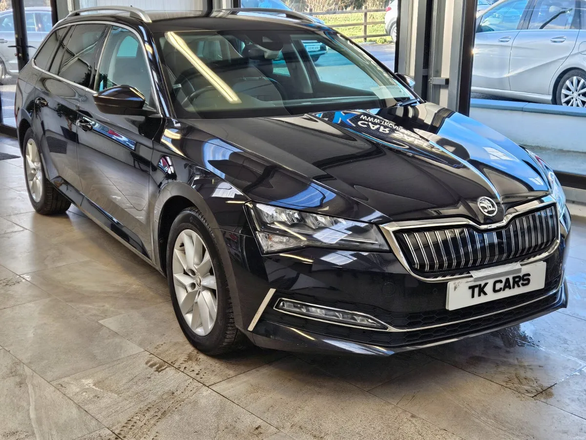 211 SKODA SUPERB PLUG IN HYBRID ESTATE - Image 3