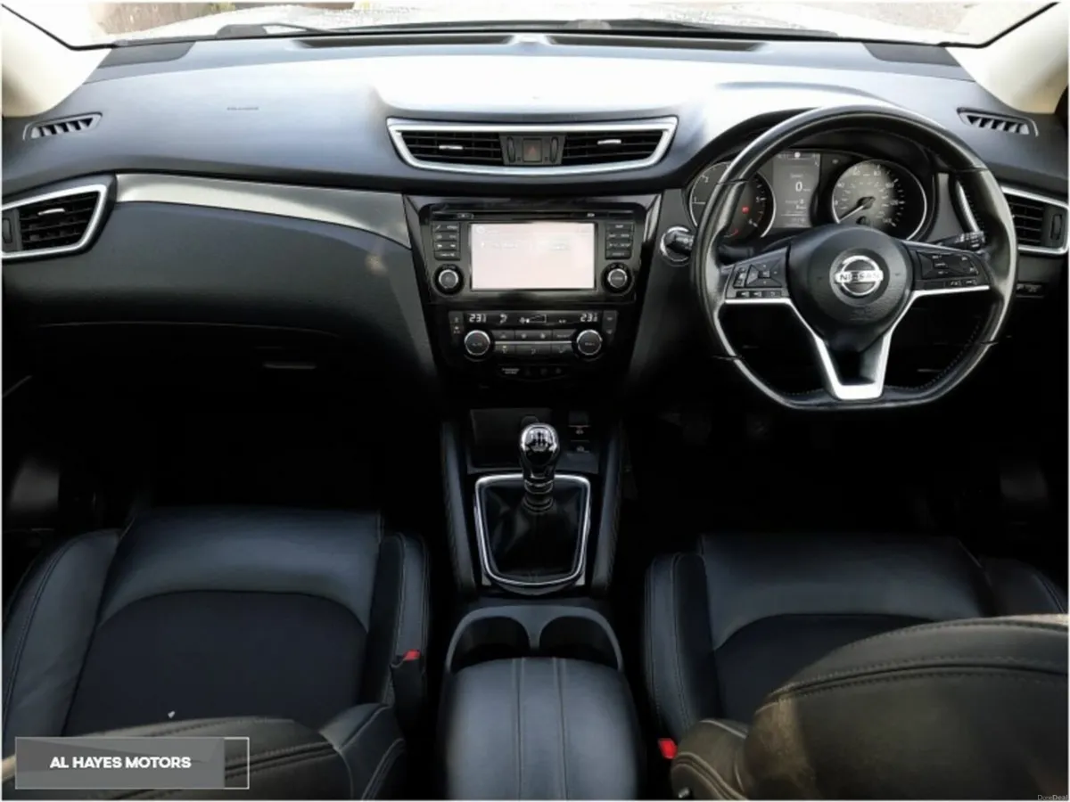 Nissan Qashqai **SUNROOF**1.5 DSL SV PREMIUM - Image 2