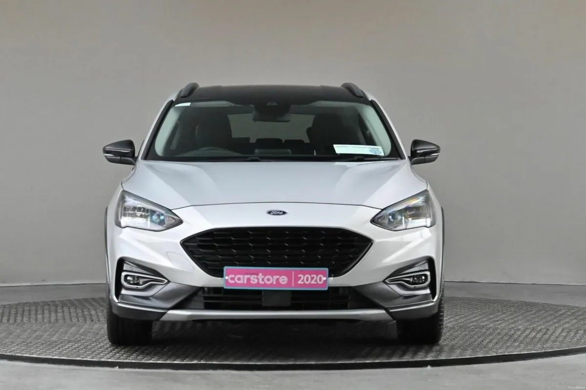 Ford Focus 1.0 ACTIVE 125BHP 6SPD **BI-TONE ROOF** - Image 2