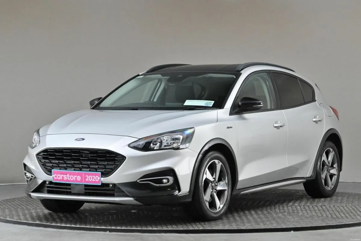 Ford Focus 1.0 ACTIVE 125BHP 6SPD **BI-TONE ROOF** - Image 4