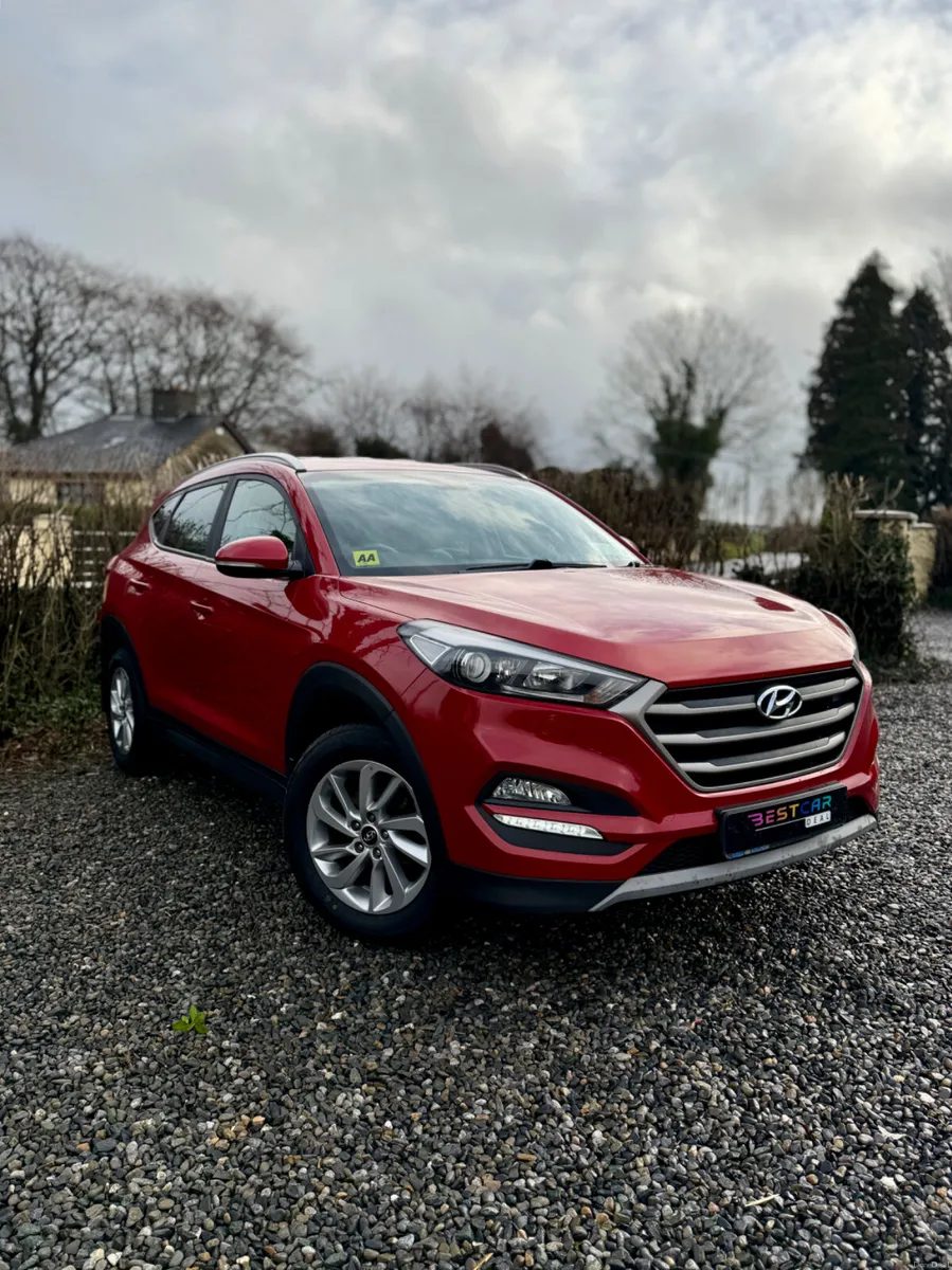 2017 Hyundai Tucson 1.7 D Executive 2WD DCT - Image 1