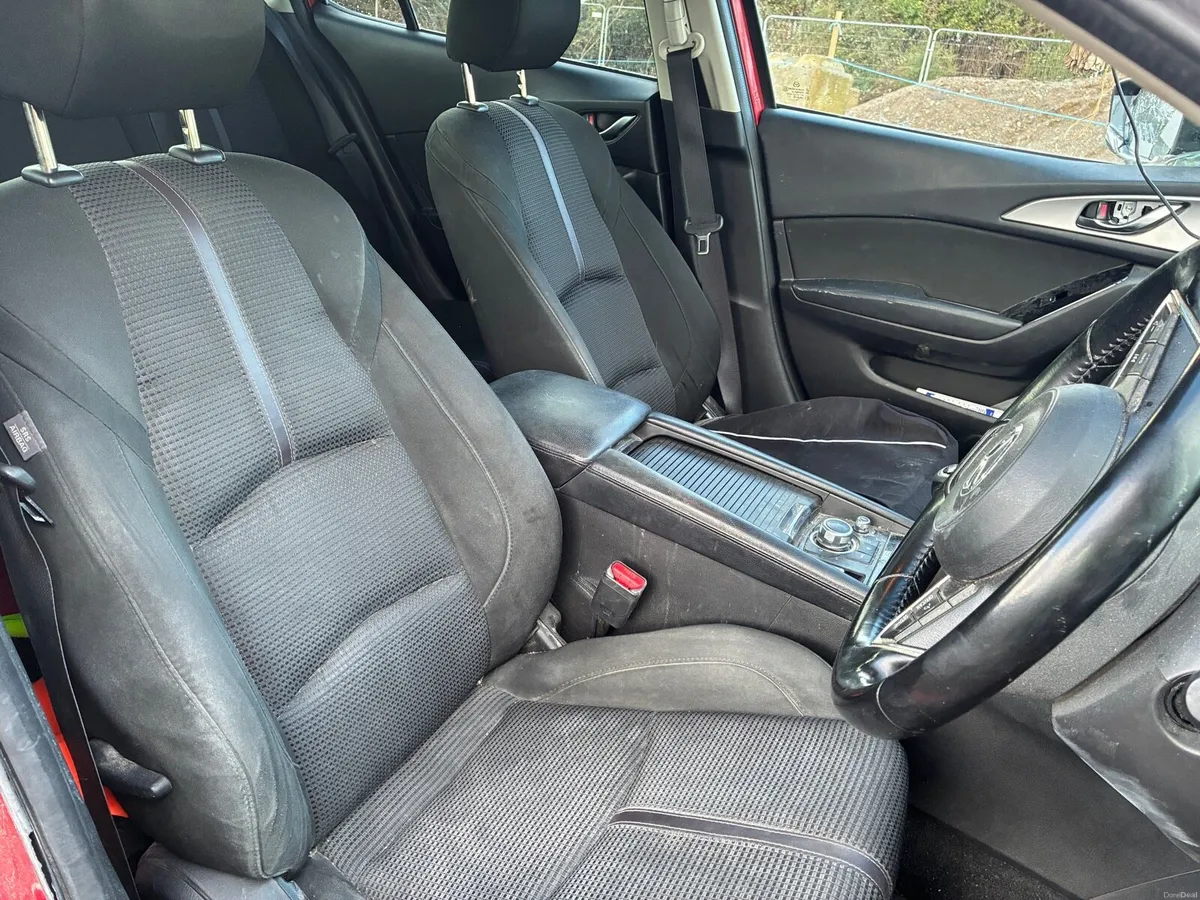 Mazda 3 171 executive se 2.2 l diesel - Image 3
