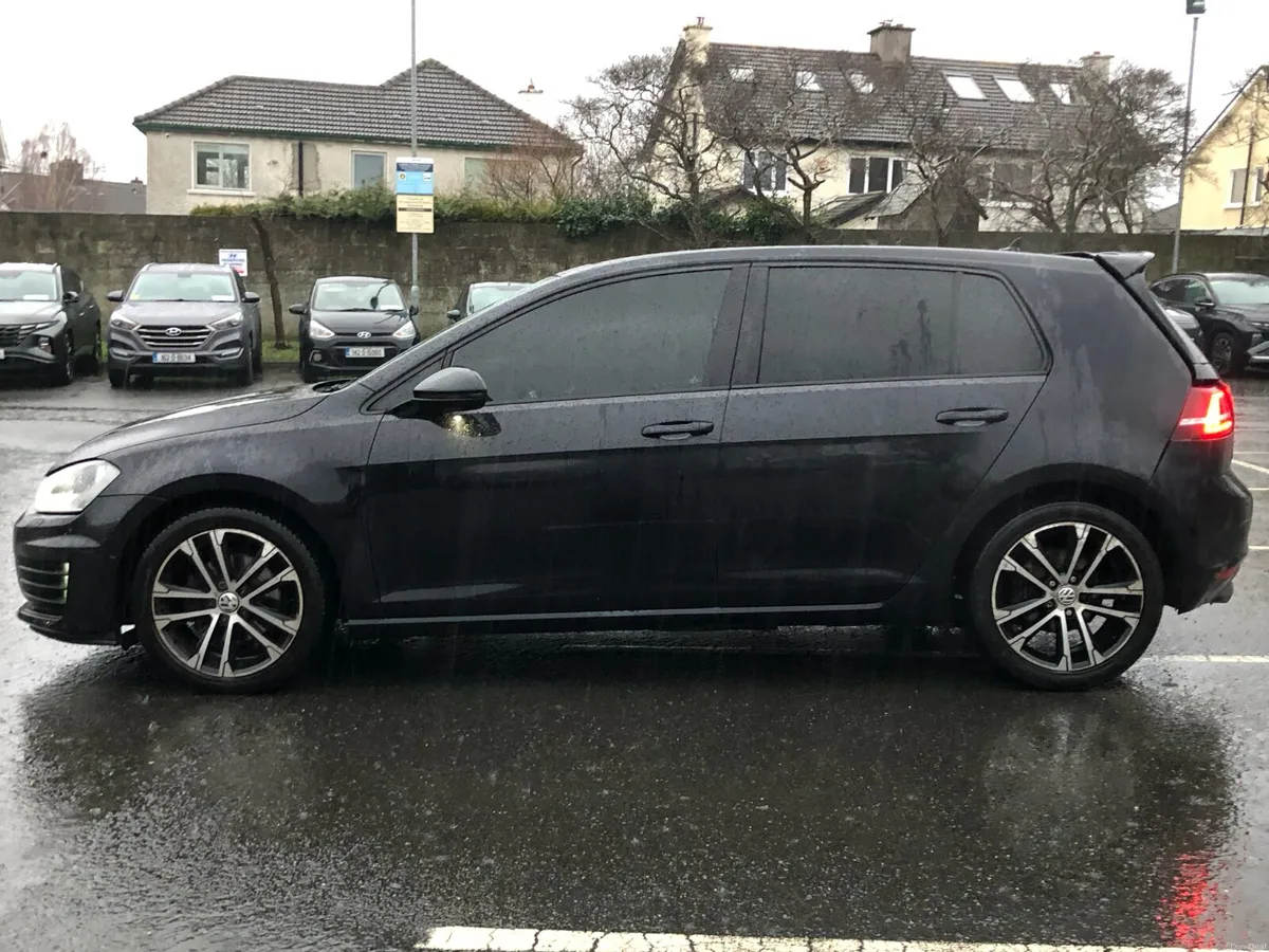 VW  GOLF 2.0GTD 190BHP AUTOMATIC, DAMAGED - Image 1