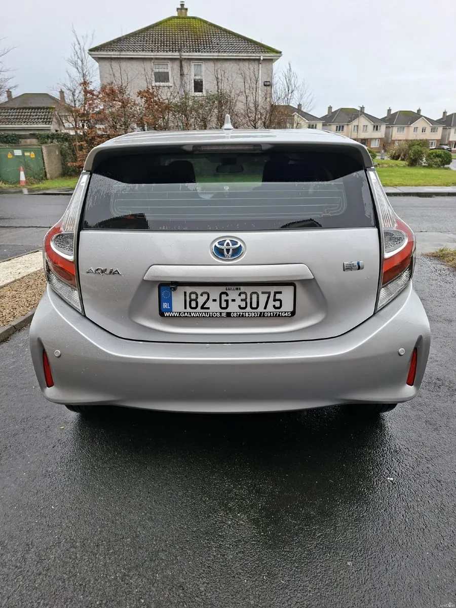 Toyota Aqua 2018 - Image 2