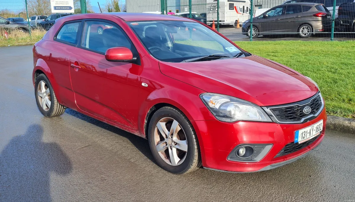 2013 Kia Ceed - Image 1