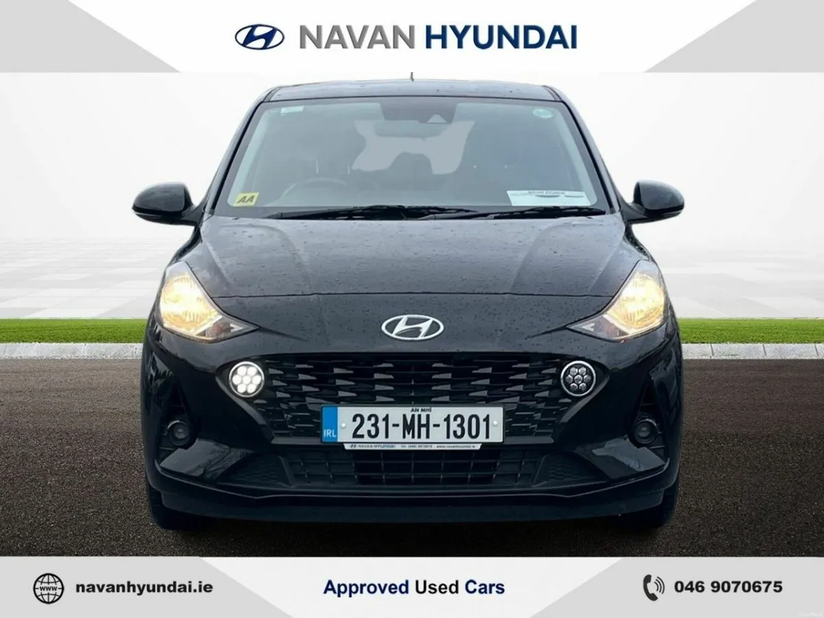 Hyundai i10 Deluxe - Image 3